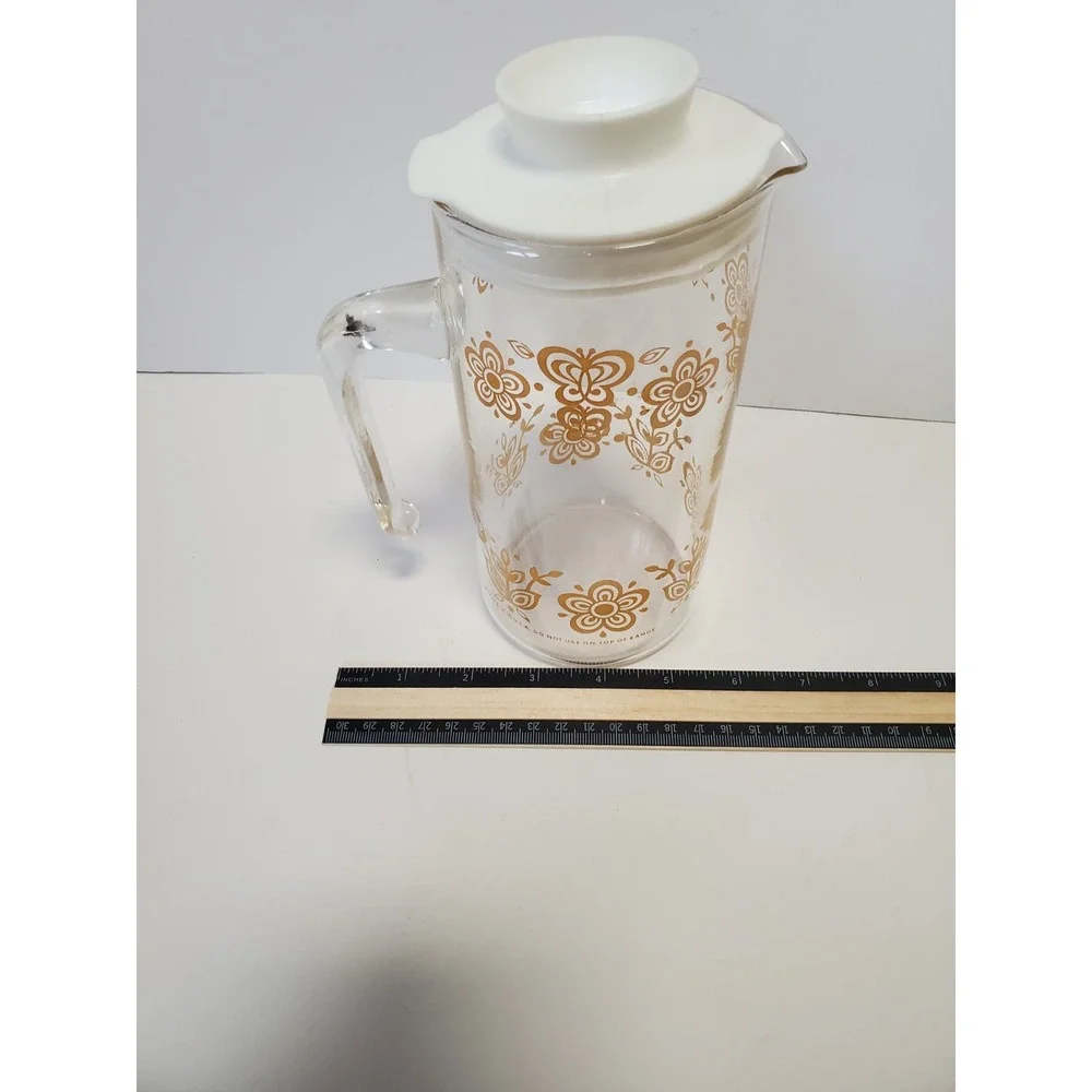 Vintage Pyrex Butterfly Flower Gold Glass Pitcher/Carafe Handle Stopper Lid